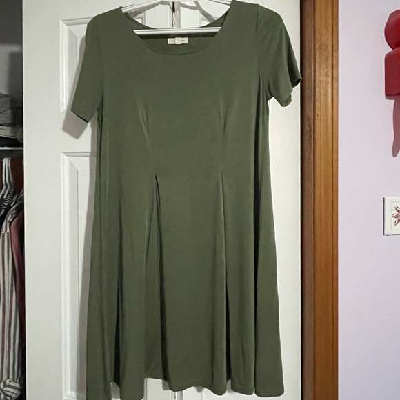 Urban Outfitters Green Dress - Picture 1 of 2